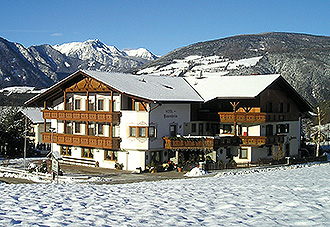 Außenansicht des Hotel Rosenheim